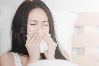 感冒吞维生素C好得快？真相曝光 3保健品迷思全破解