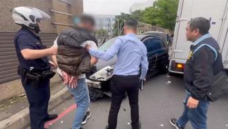 新莊警匪追逐爆槍響 拒捕沿路衝撞！警員連開7槍逮人