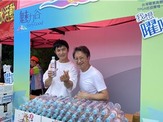 「戲說一哥」首見白沙屯媽哭了！烈日下站數小時發平安水