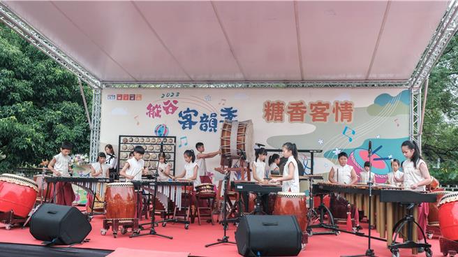 花莲县政府发扬县内客家文化，串连纵谷6个客庄乡镇，于本月31日起至10月底止办理纵谷客韵季系列活动，透过让民眾细细品味各客庄的特色人文，体验花莲多元融合的文化风情。（花莲县政府提供／罗亦晽花莲传真）