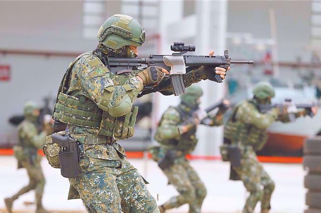 近期官兵憾事频传，心辅机制成关注重点，民进党立委王定宇今质询时出示一段录音，揭露马祖地区心理卫生中心号码成空号；后续媒体发现，金门地区的号码也是空号。图仅示意。（本报资料照片）