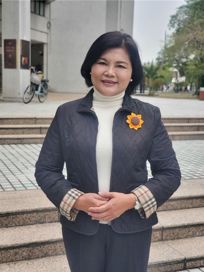 云林县长张丽善表示，云林县争取科技产业进驻，产生相关产业的土地需求，必须再调整国土计画一部分土地的功能分区，需要多一些时间。（周丽兰摄）