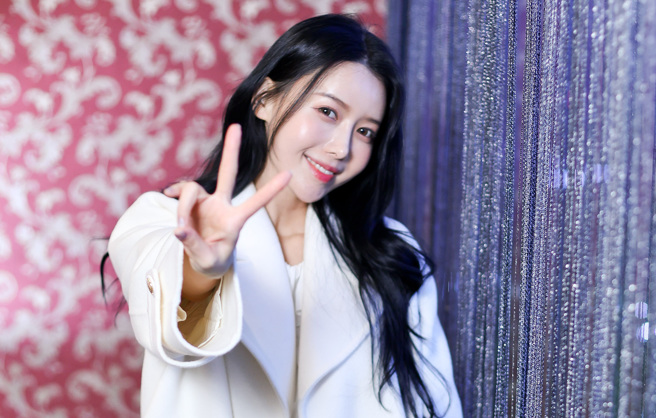 李雅英性感泳装照曝光。（图／陈俊吉摄）