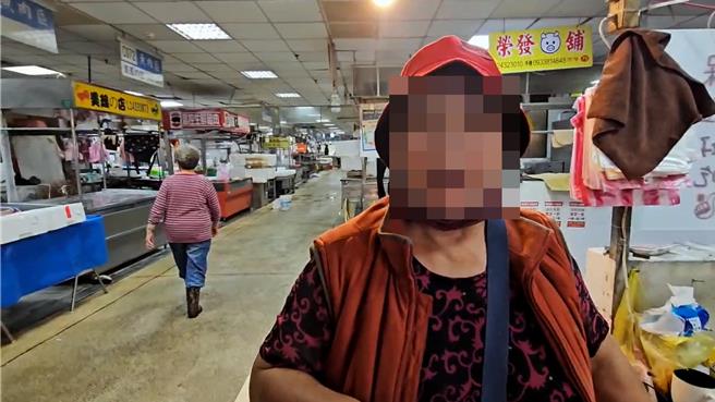 業者受訪時表示，她真的不是故意的，未來會積極注意店內的衛生，避免類似事件再度發生。（張志康攝）