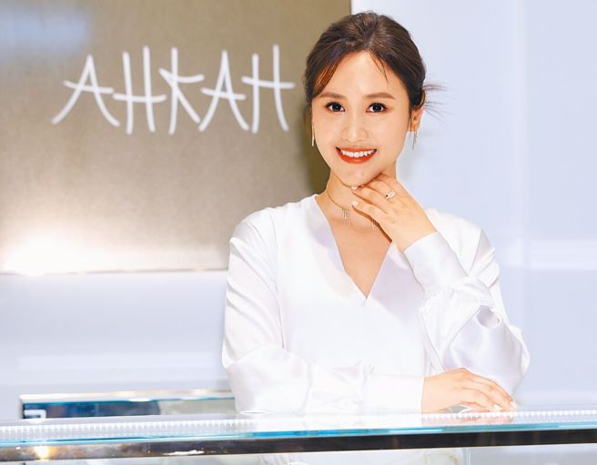 藝人吳姍儒咖啡廳下午遭2名黑衣人砸店。（中時資料照）