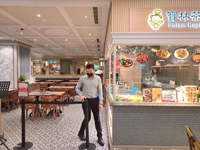 台北市遠百信義「寶林茶室」素食餐廳爆發疑似食物中毒，台北市長蔣萬安要求台北所有分店勒令停業。（資料照，陳君瑋攝）