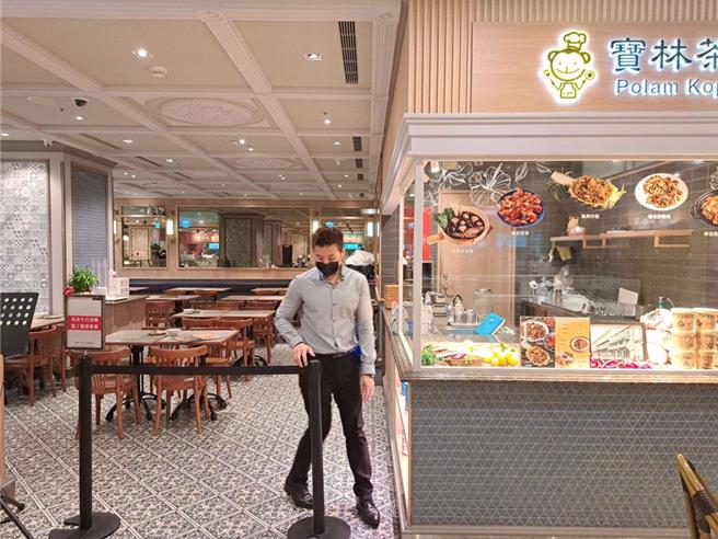 台北市遠百信義「寶林茶室」素食餐廳爆發疑似食物中毒，台北市長蔣萬安要求台北所有分店勒令停業。（資料照／陳君瑋攝）