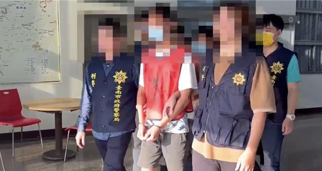 警方移送郑嫌等4嫌。（读者提供／曹婷婷台南传真）