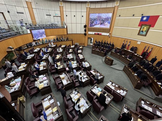 桃园市议会第三届第三次定期28日开幕。（蔡依珍摄）
