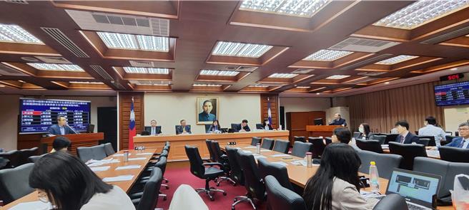 立法院教育及文化委員會28日邀請核能安全委員會業務報告。（林良齊攝）