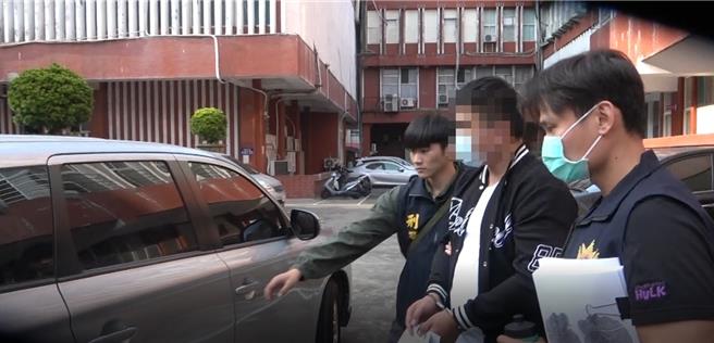 有被害人于社团中因欲购买演唱会门票遭诈骗，经警方立案调查，锁定叶嫌犯罪嫌疑重大。（翻摄照片／洪靖宜高雄传真）