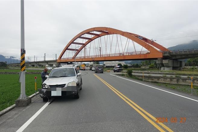 53歲陶男與老翁機車車禍，警方發現陶男涉酒駕肇事。（警方提供／王志偉花蓮傳真）