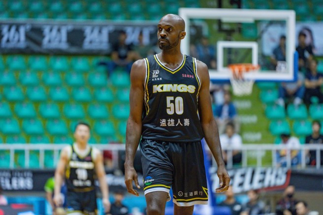 國王宣布暫停讓戴維斯出賽。(PLG提供)