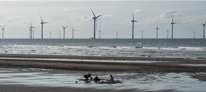 苗栗縣首座離岸風電場位在竹南鎮及後龍鎮海域。（謝明俊攝）