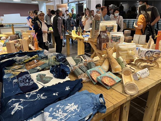 「漫游萤林‧Light Yunlin」深度赏萤游程将有各式各样DIY活动与体验。（周丽兰摄）