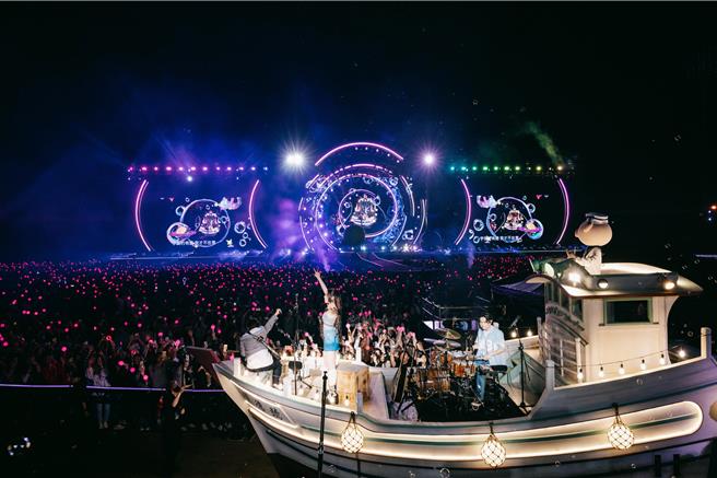 告五人行程满檔，已排到2026年。（相信音乐提供）