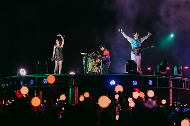 告五人人气超高，是厂商最爱。（相信音乐提供）