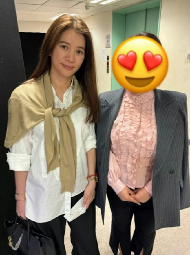 袁咏仪52岁素顏遭粉丝出卖，引起网友讨论。（图／摘自小红书）