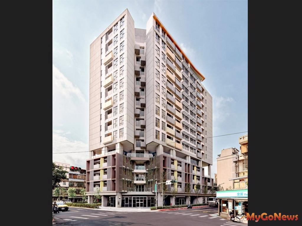 台北市政府都發局「中南社會住宅」入選2024第九屆「台灣住宅建築獎」，從182件參賽作品脫穎而出，榮獲本屆「最佳集合住宅佳作獎」(圖/新北市政府)