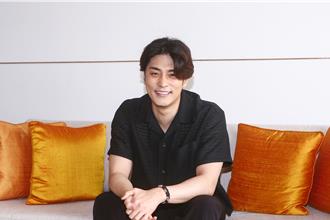 成勛「不想終結獨自生活」 反問攝影大哥：結婚幸福嗎？