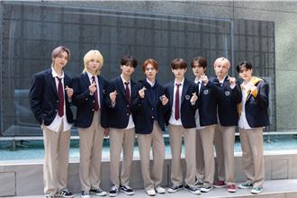 韓團EPEX四度來台中文喊「笑死」！錄台綜被小S點名取代派翠克