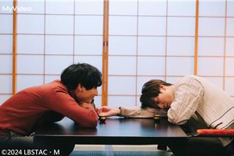 「放浪家族」長谷川慎私照公開！古屋呂敏曖昧靠頭霸氣宣示主權