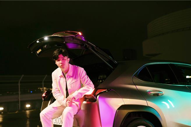 小宇受邀为LexusUX创作主题曲及拍摄形象影片。（喜鹊娱乐提供）