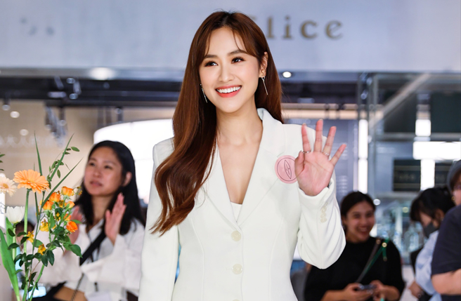 Sandy录影突落泪。（图／中时资料照）