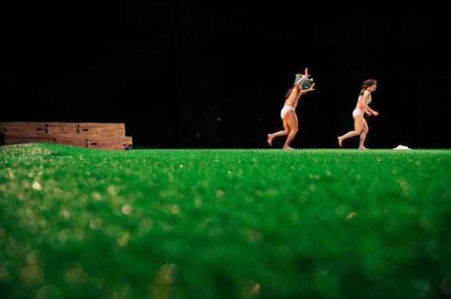 《Kidult》描绘介于Kid(小孩)和Adult(成人)之间的成长过程状态（图片来源：摄影蒋秉翰 高雄市文化局提供）