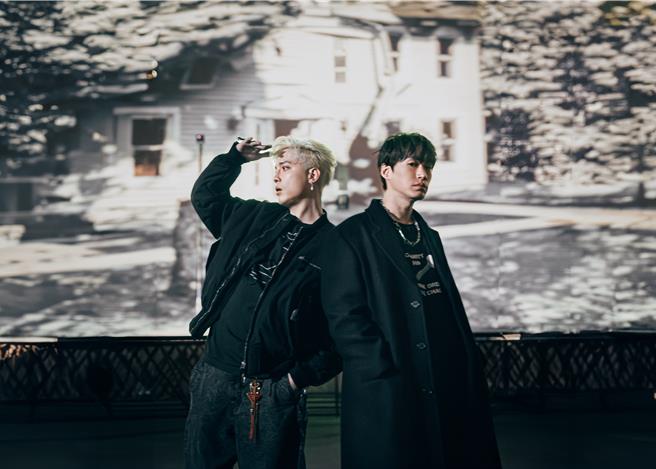 TABLO與J.Sheon合作推出新歌。（RYCE提供）