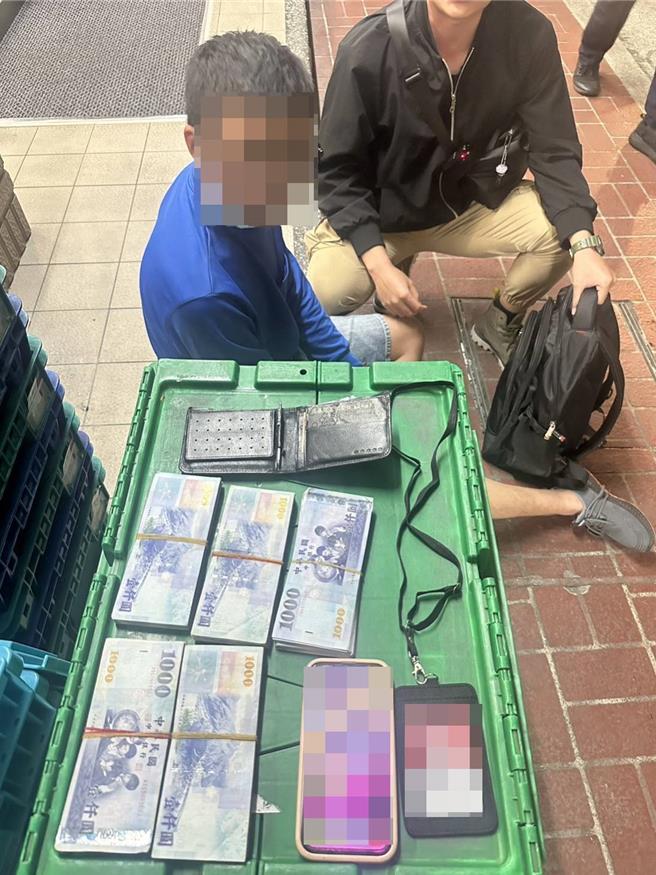 陳姓民眾透過網路廣告加入股票投資群組，在理財專員的鼓吹下，先後交付300多萬元資金投資股票，眼見每天獲利豐厚，想領出部分款項，對方卻推三阻四。陳男驚覺是詐騙，與警方約定，由警方將其逮捕送辦。（翻攝照片）