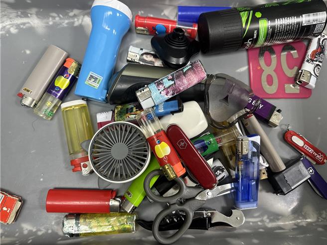 机场公司盘点旅客常见5种危安物品，将其分为3大类，呼吁旅客安检前仔细检查。（桃机公司提供／陈佑诚台北传真）