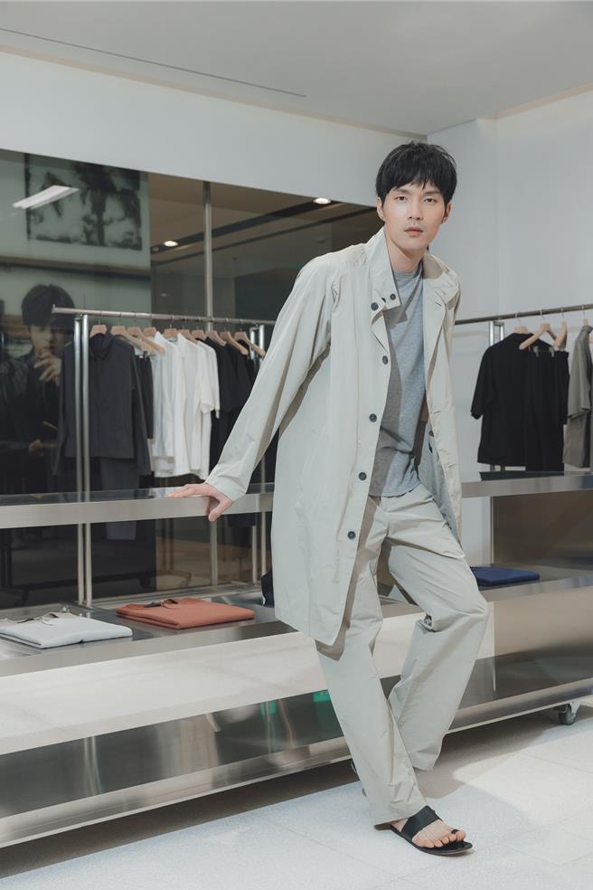 塔夫塔绸带来的手感与光泽无可比拟。（peter wu提供／黄唯淯台北传真）