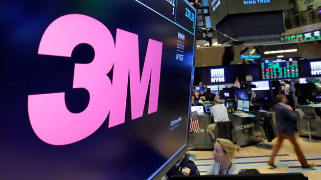 3M公司订4月1日分拆旗下医疗保健业务Solventum正式挂牌上市，但27日「发行前交易」股价却暴跌6.3％，从原先设定的发行价格80美元跌至75美元。图／美联社