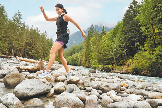 HOKA風格戶外水陸鞋Hopara 2，4800元。（HOKA提供）