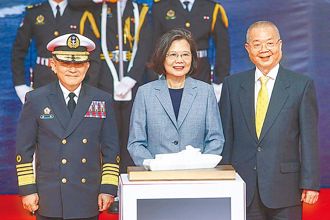 海軍司令為何高調赴美？前艦長大膽推測是為「這理由」