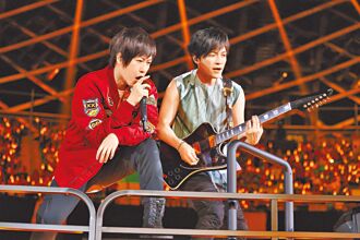 五月天庆成军25年 嗨聊冠佑爱的精华