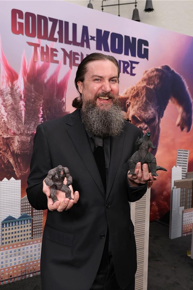 《哥吉拉与金刚：新帝国》导演亚当温高德曾说过，自己从小就是怪兽迷。（华纳兄弟提供）