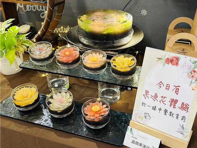 創校52周年的新竹市世界高中30日辦理聯合成果展。（世界高中提供／陳育賢新竹傳真）