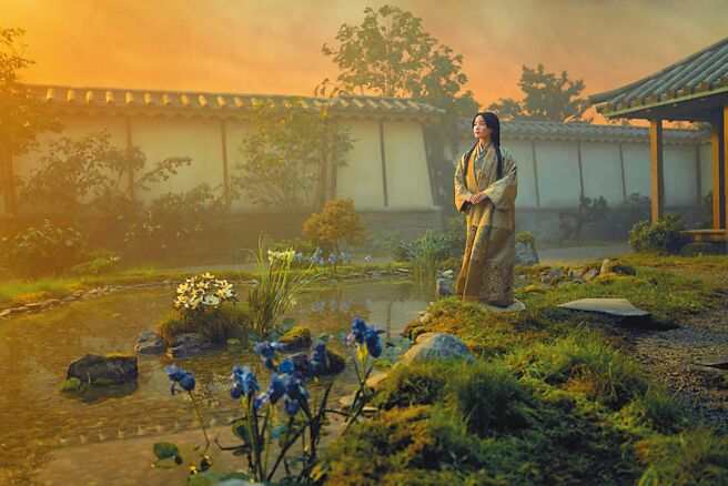 《幕府将军》景点大阪城护城河与西之丸庭园，春天赏樱必访之地。（Disney+提供）