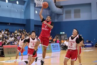 HBL》男生組表演賽「疊羅漢」都出招 韓得勝獲MVP