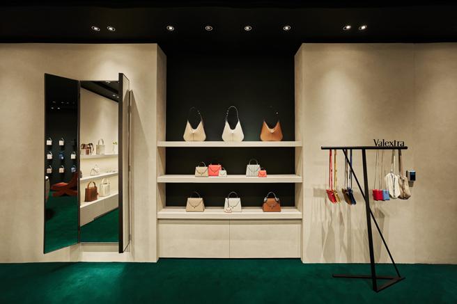 .Valextra Sogo敦化店內宛如藝術沙龍的時尚空間一般，呈現兼具現代美感與米蘭工藝的迷人氛圍。（Valextra提供）