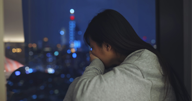 北市一名女警员与丈夫结婚5年多，婚姻生活虽出现性事不顺，但始终努力维护夫妻关系。（图：shutterstock / 达志）