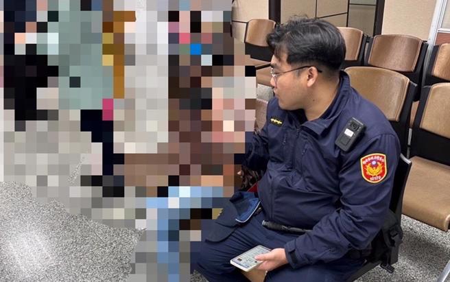 警方到場說明，林女才打消匯款念頭。（蘆洲警分局提供／張鎧乙新北傳真）