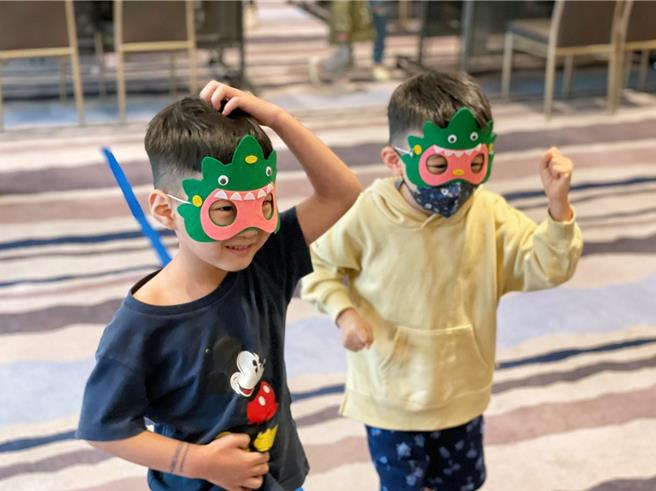 和逸台南館4月6日至7日舉辦「冒險家希尼之海島歷險記」活動，透過故事互動引導小朋友們進入海島冒險的故事中。(國泰飯店觀光事業提供)