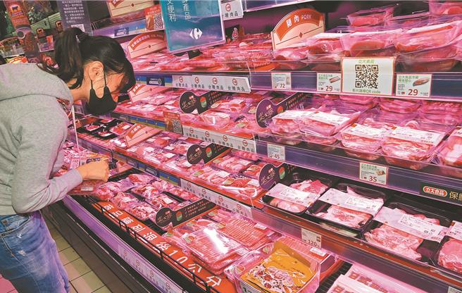 美國近日公布「2024年各國貿易障礙報告（NTE）」，點名將敦促台灣全面開放對美牛市場。對此，行政院經貿辦表示，針對美方的意見，各主管機關均以專業的態度與美方討論，外界無須過多政治解讀。（本報資料照片）