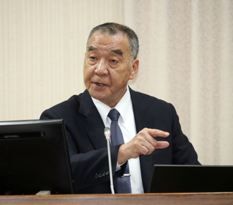 邱國正喊不會幫兒救火！ 郭正亮疑「軍種鬥爭」： 可參考拜登這招