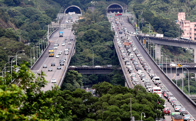 清明连假6大省道易塞时段曝光，苏花路廊恐连塞20小时。（示意图／本报系资料照）