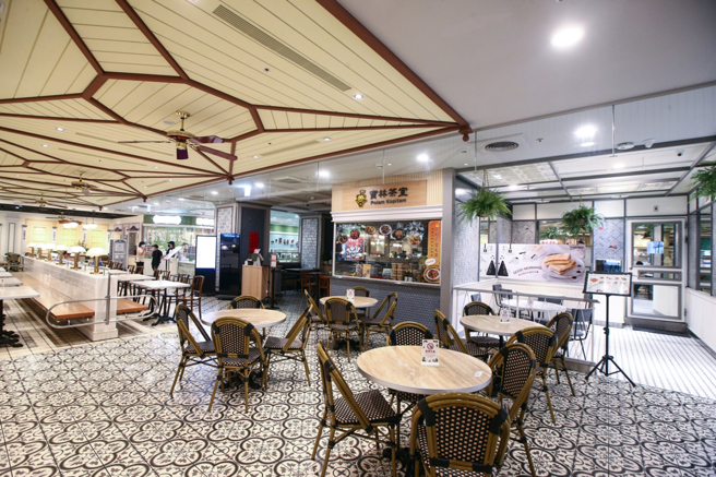 衛福部昨公布，取自寶林茶室A13店的35件食材檢體，包括醬料等，均未驗出米酵菌酸，但台北市衛生局1日指出，將取出4件環境及生物檢體，送台灣大學法醫學研究所檢驗。（圖／鄧博仁攝）