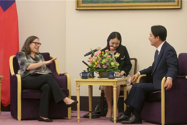 美國在台協會主席羅森伯格盼準總統賴清德努力維持兩岸的現狀，可見中美對於兩岸關係目前的關鍵字都是「和平」，賴清德應該要懂得。(總統府提供)